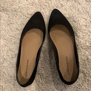 Lucky brand black flats